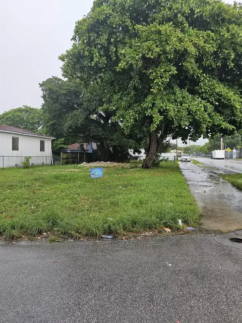6310 NW 21st Ave, Miami, FL 33147