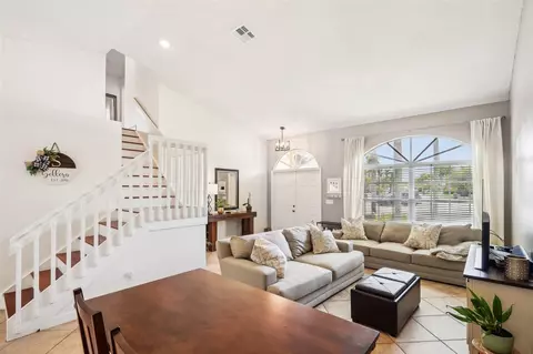 1339 SW 181st Ave, Pembroke Pines, FL 33029