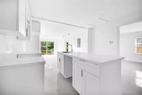 127 NE 8th, Pompano Beach, FL 33060