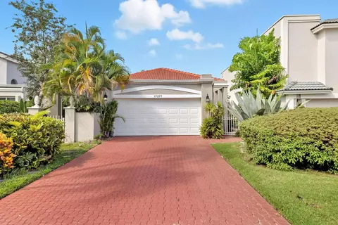 17277 Hampton Blvd, Boca Raton, FL 33496