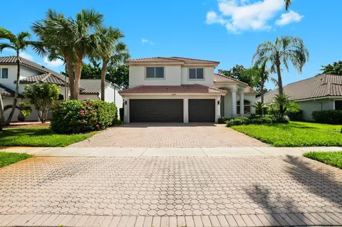 19910 Dinner Key Dr, Boca Raton, FL 33498