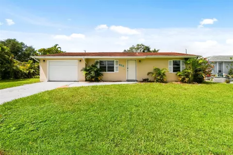 458 SE Galleon Ln, Port Saint Lucie, FL 34983