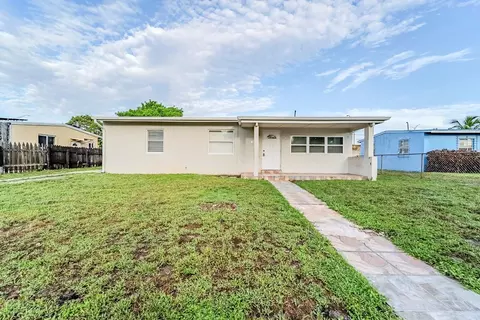 1786 Lauderdale Mnr, Fort Lauderdale, FL 33311
