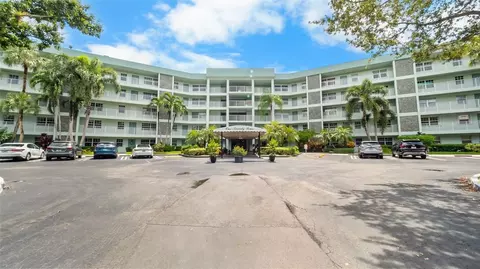 806 Cypress Grv #107, Pompano Beach, FL 33069