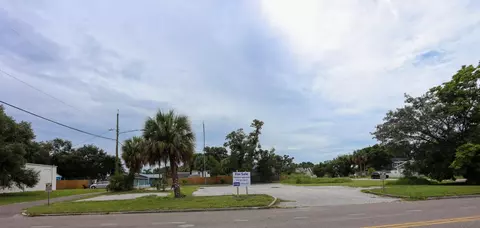 N 17th Street, Saint Petersburg, FL 33713