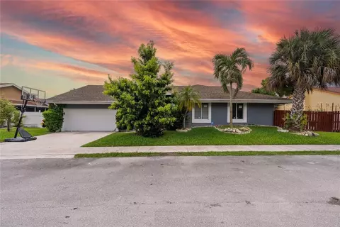 8810 NW Paradise, Tamarac, FL 33321