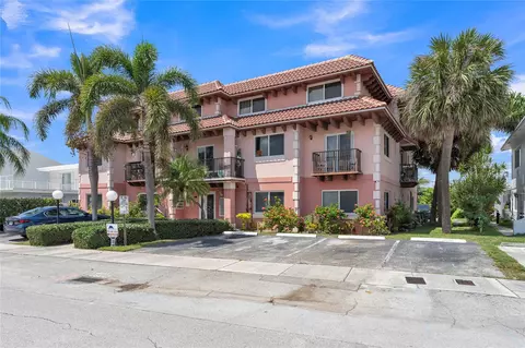 4525 Poinciana St #1, Lauderdale By The Sea, FL 33308