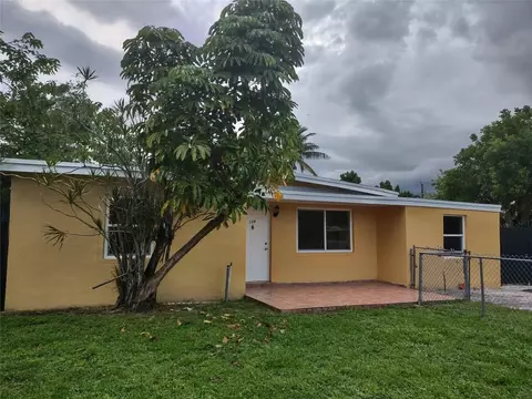 128 Miami Gardens Rd, West Park, FL 33023