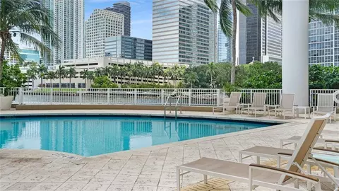 Exterior - 801 Brickell Key Blvd #2903, Miami, FL 33131 photo 5 of 6