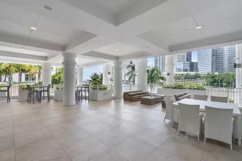 Exterior - 801 Brickell Key Blvd #2903, Miami, FL 33131 photo 3 of 6