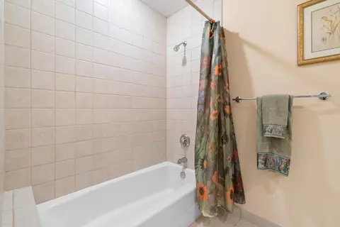 Bath - 801 Brickell Key Blvd #2903, Miami, FL 33131 photo 6 of 6