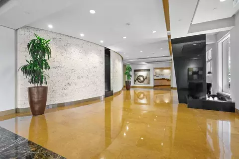 Entry Way - 801 Brickell Key Blvd #2903, Miami, FL 33131 photo 2 of 3