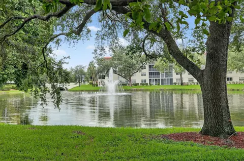 1502 Cayman Way #A4, Coconut Creek, FL 33066