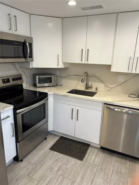 467 Capri J #467, Delray Beach, FL 33484