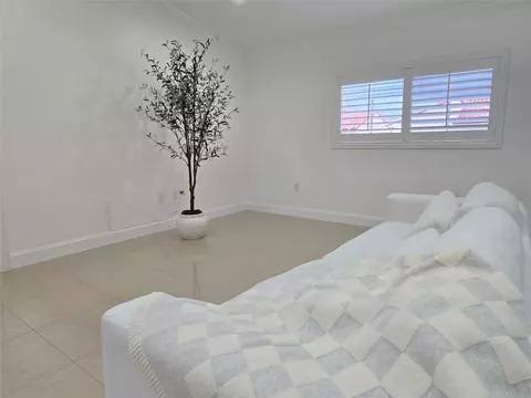 7895 W 29th #202-16, Hialeah, FL 33018