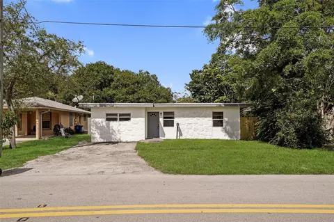 1025 NW 8th, Hallandale Beach, FL 33009