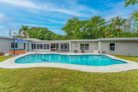 5541 W Broward Blvd, Plantation, FL 33317