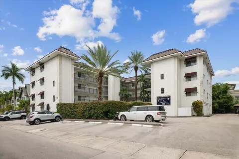 924 SE 2nd St #36, Fort Lauderdale, FL 33301