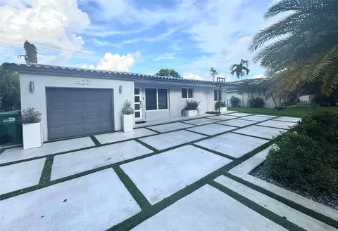 14231 Lake Candlewood Ct, Miami Lakes, FL 33014