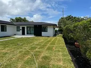 233 Neptune Ave, Lauderdale By The Sea, FL 33308