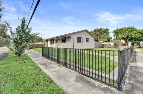 7400 Raleigh, Hollywood, FL 33024