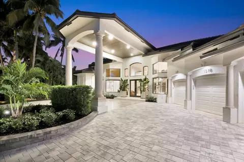 1518 E Lake Dr, Fort Lauderdale, FL 33316