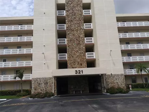 321 SE 3rd #306, Dania Beach, FL 33004
