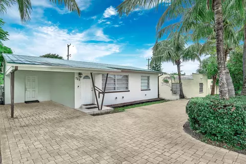 726 N A St, Lake Worth Beach, FL 33460