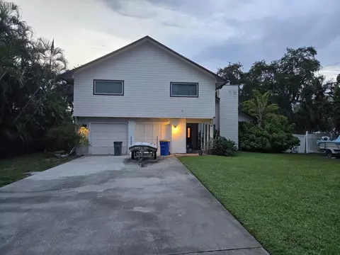 618 SW Hidden River Ave, Palm City, FL 34990
