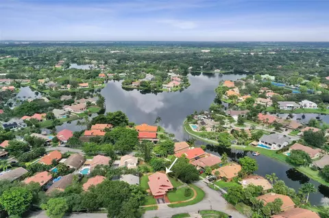 3440 E Point Dr, Hollywood, FL 33026