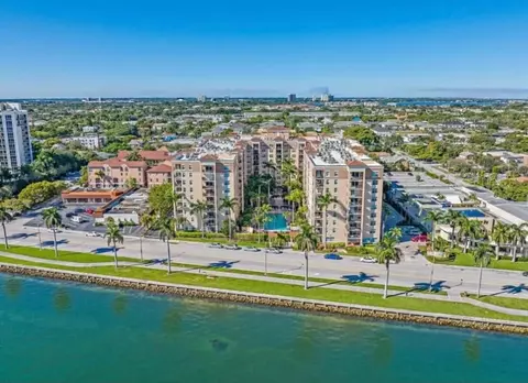 1805 N Flagler Dr #208, West Palm Beach, FL 33407