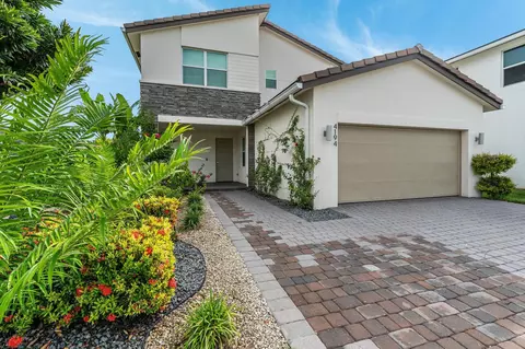 4194 Marina Way, Lighthouse Point, FL 33064