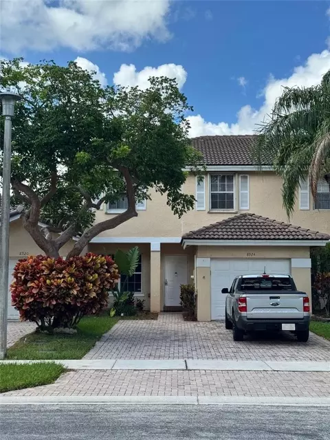 8924 NW 53rd, Sunrise, FL 33351