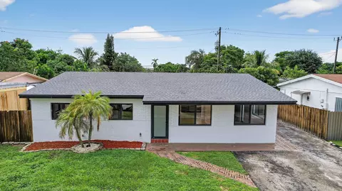 7161 Pershing St, Hollywood, FL 33024