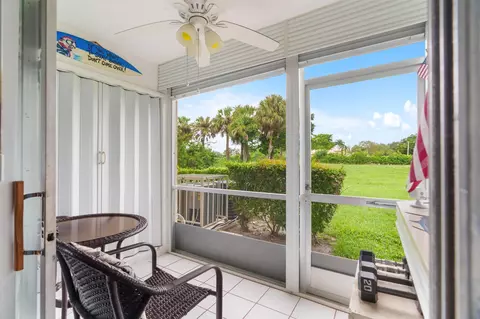 3051 Holiday Springs Blvd #102, Margate, FL 33063