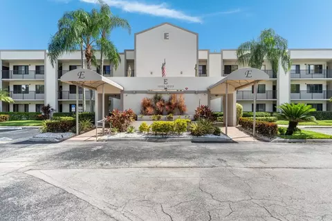 10370 E Clairmont Cir #302, Tamarac, FL 33321