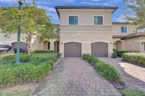 4228 N Dixie Hwy #106, Oakland Park, FL 33334