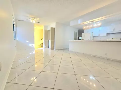 4122 NW 79th Ave #4122, Sunrise, FL 33351