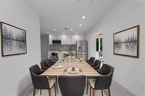 713 SW 4th, Hallandale Beach, FL 33009