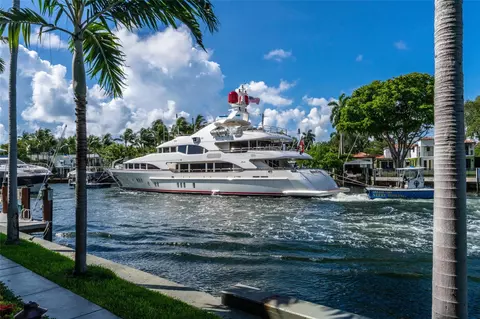 1000 SE 4th St #117 & 118, Fort Lauderdale, FL 33301