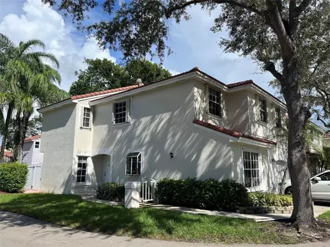 959 Azure Ln, Weston, FL 33326