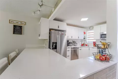 8900 Washington Blvd #115, Pembroke Pines, FL 33025