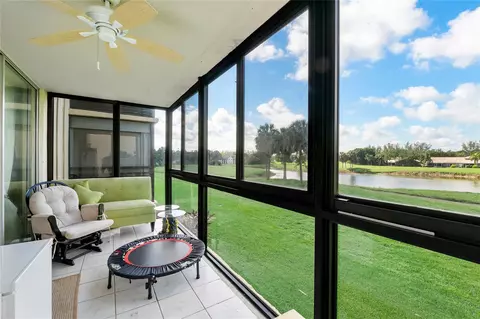 3241 Holiday Springs Blvd #210, Margate, FL 33063