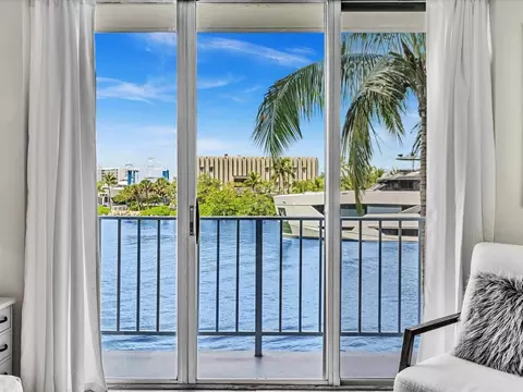 1609 N Riverside #204, Pompano Beach, FL 33062