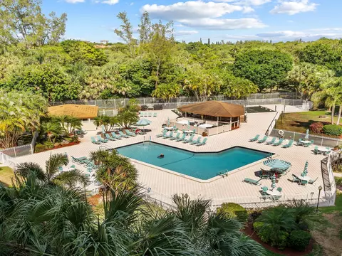 3930 Inverrary Blvd #606-D, Lauderhill, FL 33319