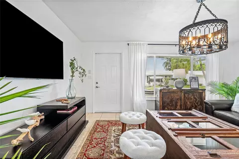170 NW 27th St, Pompano Beach, FL 33064