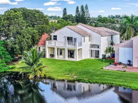 19126 SW 5th, Pembroke Pines, FL 33029