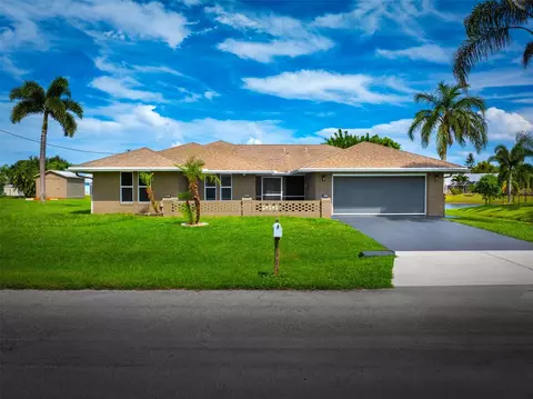 1857 SE Bowie St, Port Saint Lucie, FL 34952