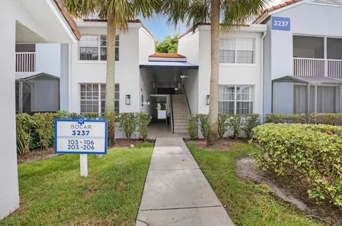 3237 Clint Moore #206, Boca Raton, FL 33496