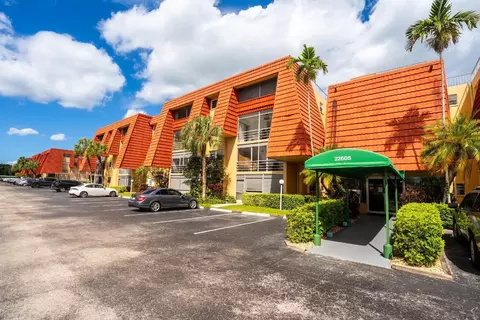 22605 SW 66th Ave #102, Boca Raton, FL 33428